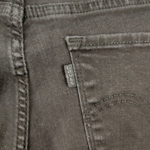Levi's Classic Straight Jeans In Black Wash Size Woman's 16 - Picture 5 of 6